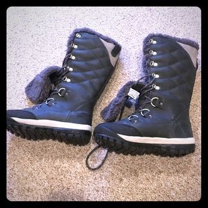 Bearpaw Snow Boots.
